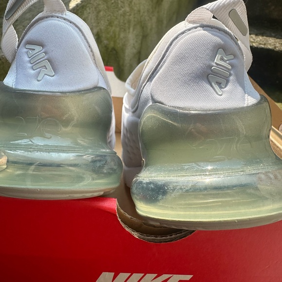 Nike Air Max 270 - Picture 6 of 6